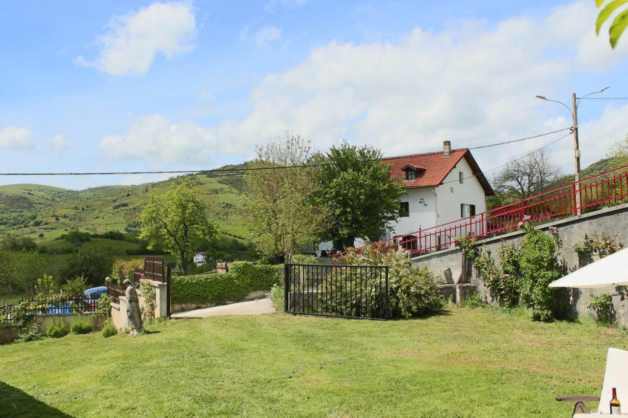 Lazkotzenea Guest House Mezkiriz Luaran gambar